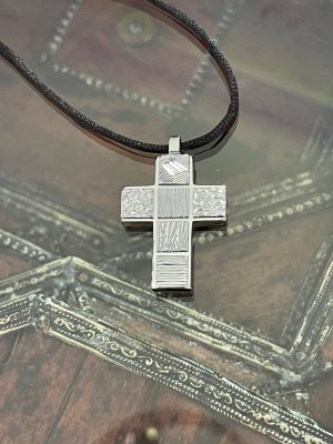 pendentif cross chrome
