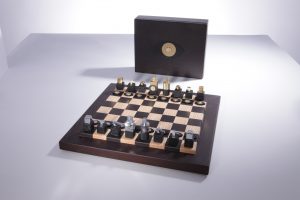 L'ECHIQUIER MEZ EYE SERIE BLACK IS BLACK